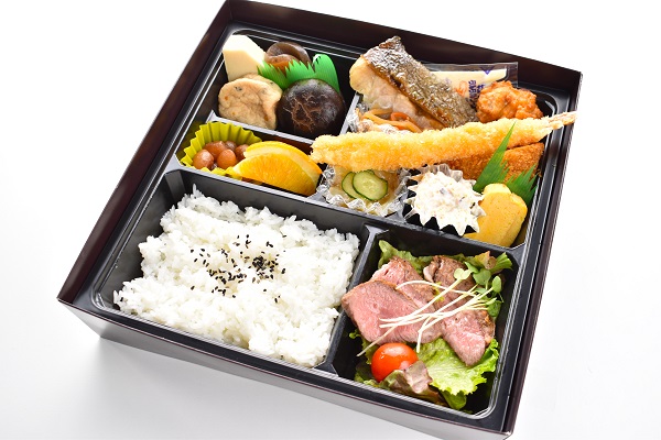 幕の内弁当　1,836円