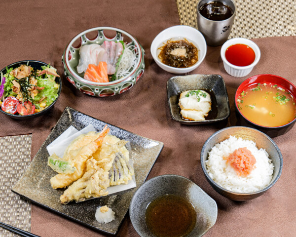 天ぷら定食　1,650円（税込1,815円）