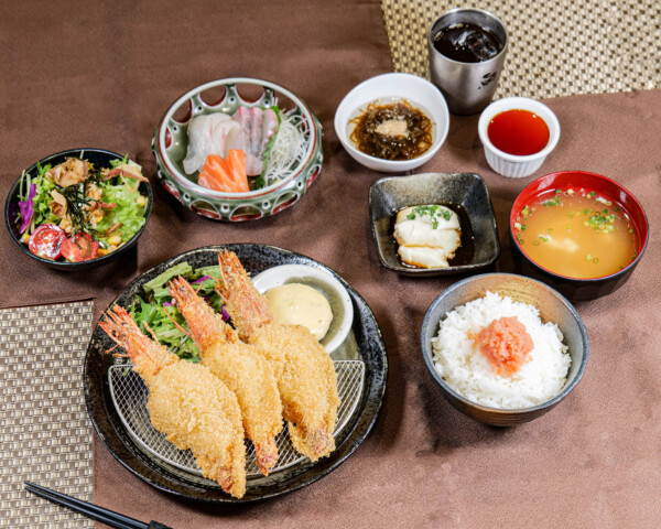 エビフライ定食　1,650円（税込1,815円）